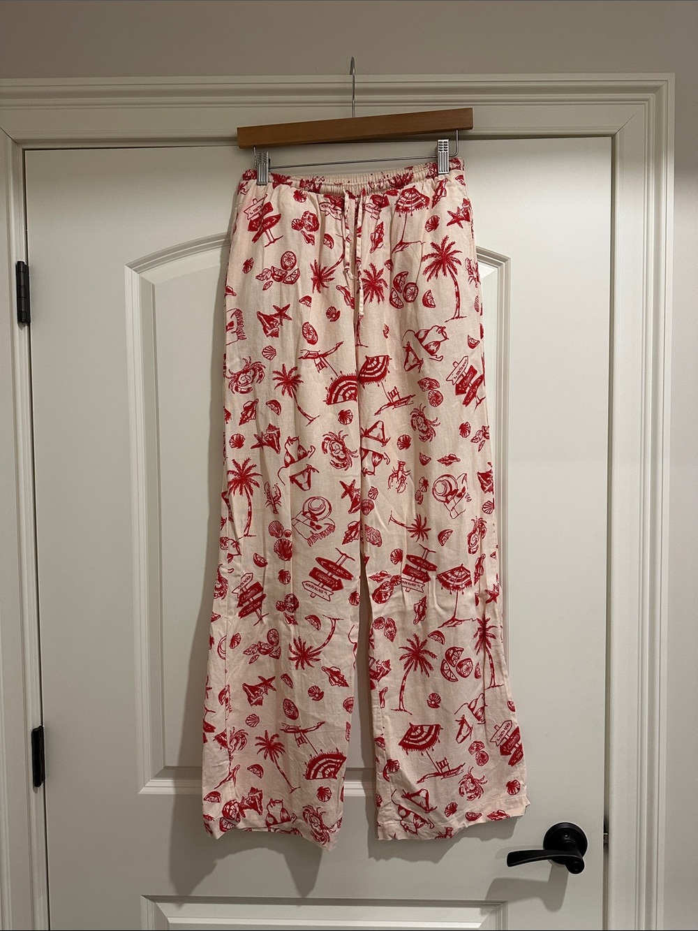 *Viral* Target Red & White Seashell Pants